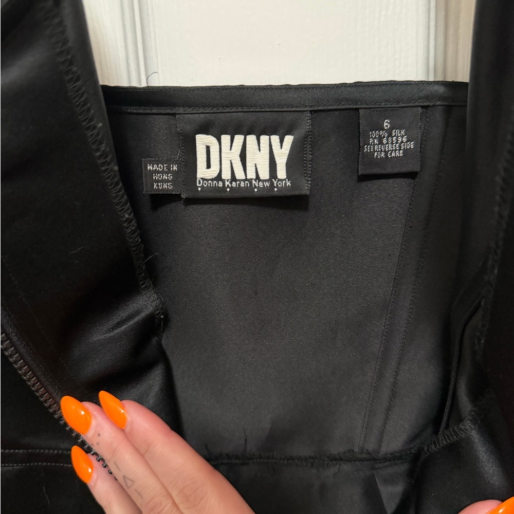 VINTAGE DKNY Black 100% Silk Zip-Front Corset Style Pleated A-Line Dress - Picture 5 of 7